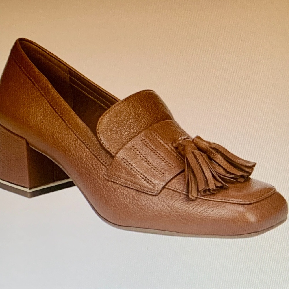 NWOT Franco Sarto “Rome” Leather Block Heel Pumps, 9.5